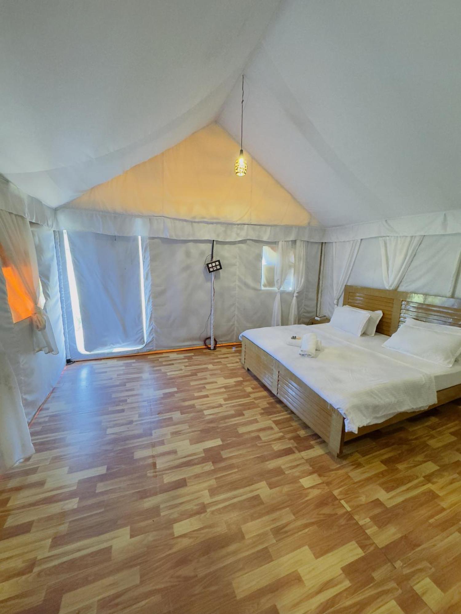 Far Out Field Resort Mount Abu Εξωτερικό φωτογραφία